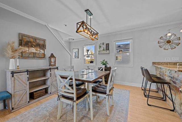 311 Ohio Avenue, St. Charles, IL 60174