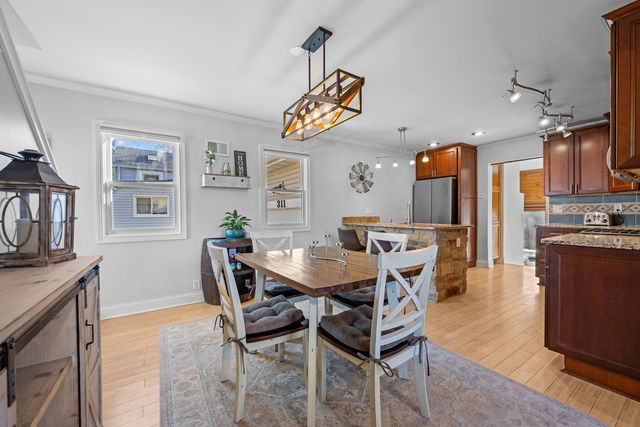 311 Ohio Avenue, St. Charles, IL 60174