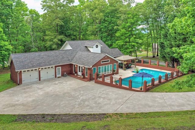 76 White Oak Drive, Blue Ridge, GA 30513