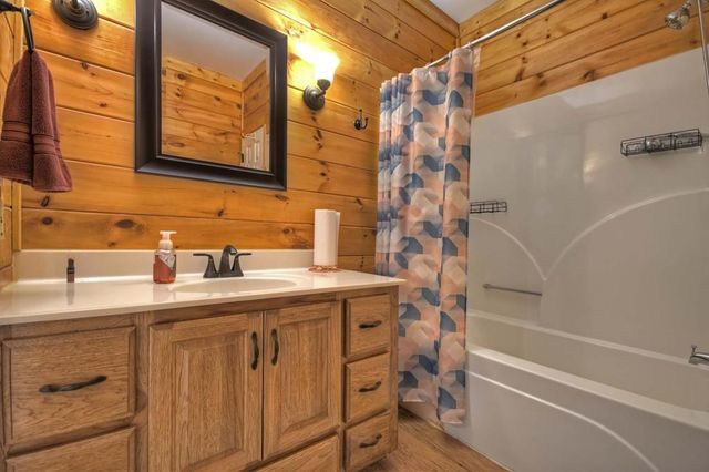 76 White Oak Drive, Blue Ridge, GA 30513