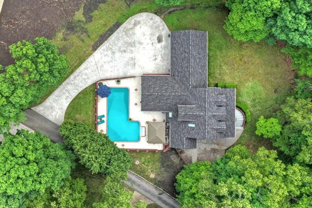 76 White Oak Drive, Blue Ridge, GA 30513