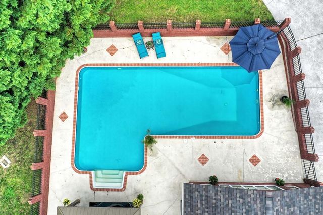 76 White Oak Drive, Blue Ridge, GA 30513