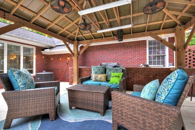 76 White Oak Drive, Blue Ridge, GA 30513