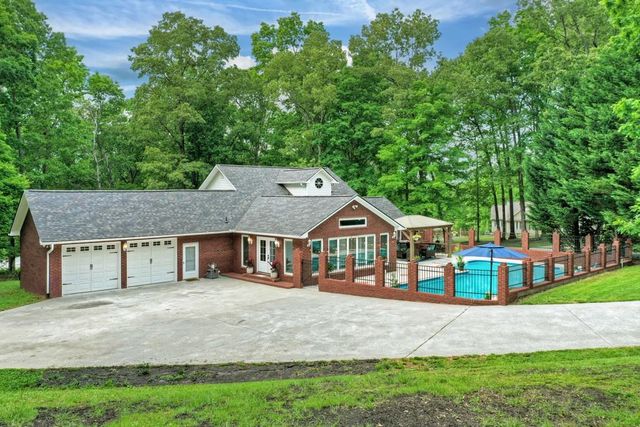 76 White Oak Drive, Blue Ridge, GA 30513