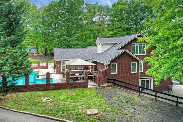 76 White Oak Drive, Blue Ridge, GA 30513