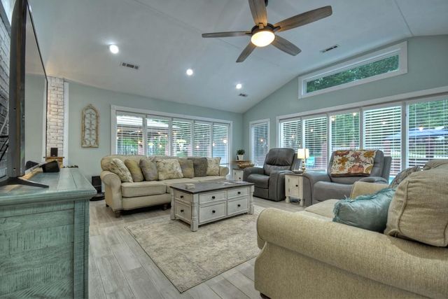 76 White Oak Drive, Blue Ridge, GA 30513