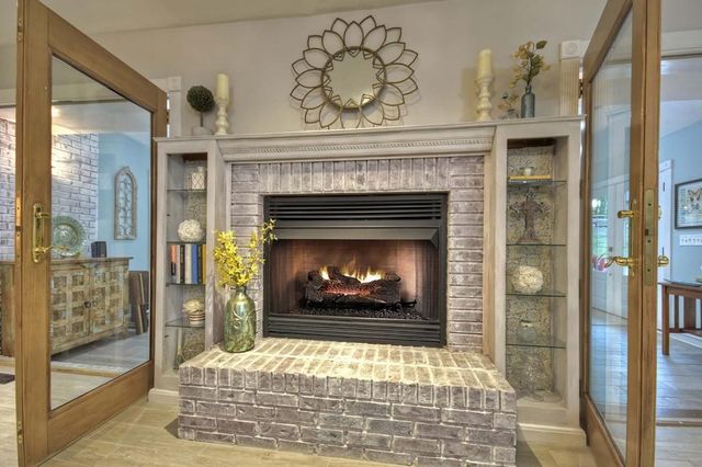 76 White Oak Drive, Blue Ridge, GA 30513