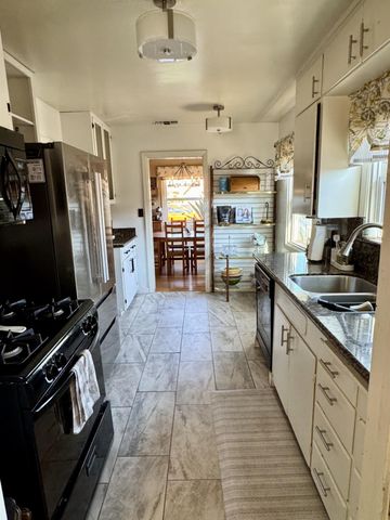 709 S Lee Ave, Lodi, CA 95240