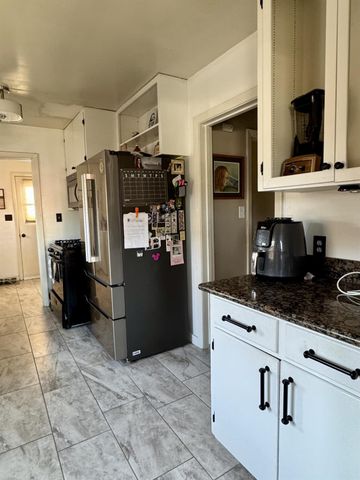 709 S Lee Ave, Lodi, CA 95240