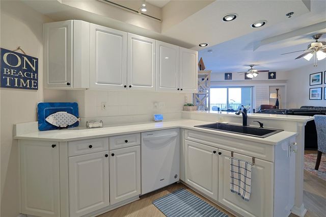 5300 S ATLANTIC AVENUE 6-402, New Smyrna Beach, FL 32169