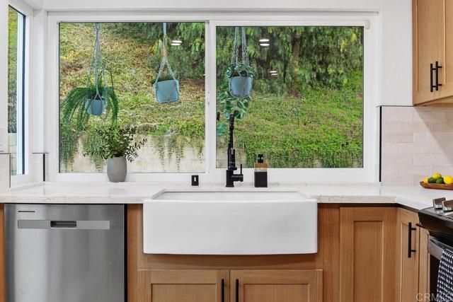 1356 Pleasant Hill Street, Escondido, CA 92026