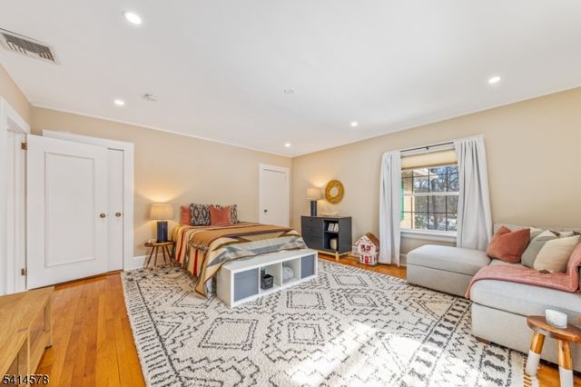 245 Montrose Ave, South Orange Village Twp., NJ 07079