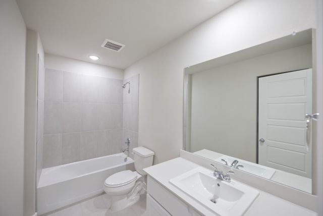 577 Sierra Ridge, Lavon, TX 75166