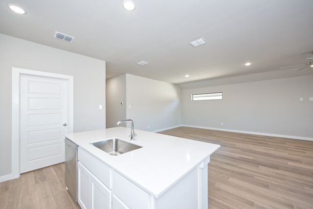 577 Sierra Ridge, Lavon, TX 75166