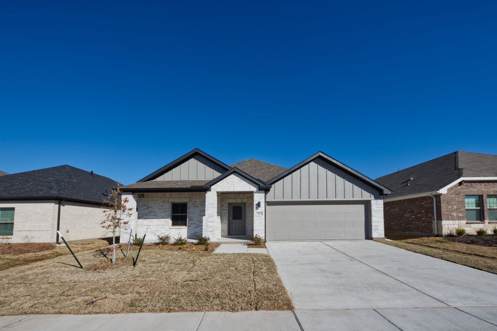 577 Sierra Ridge, Lavon, TX 75166