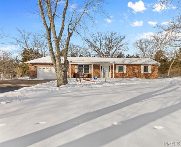 5255 Hillsboro Road, Farmington, MO 63640