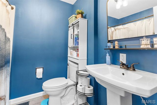 5255 Hillsboro Road, Farmington, MO 63640