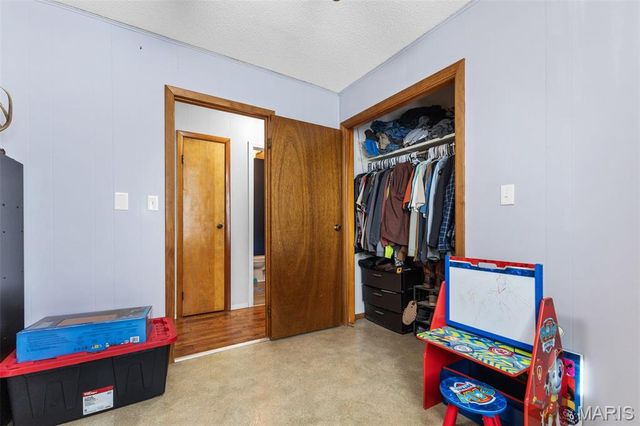 5255 Hillsboro Road, Farmington, MO 63640