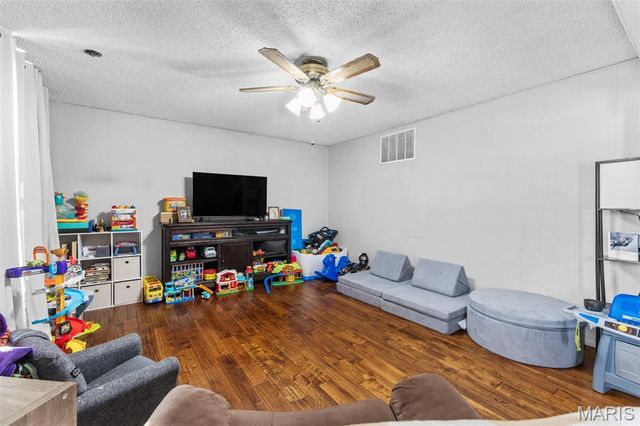 5255 Hillsboro Road, Farmington, MO 63640