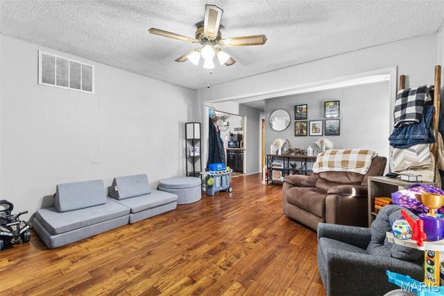 5255 Hillsboro Road, Farmington, MO 63640