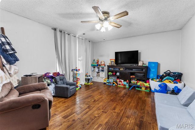 5255 Hillsboro Road, Farmington, MO 63640