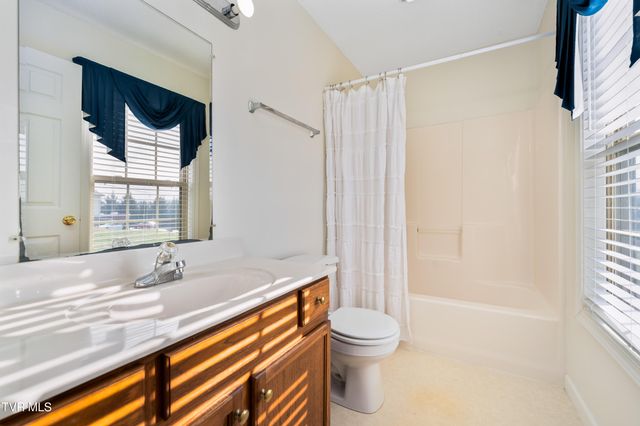 115 Maple Ridge Drive, Jonesborough, TN 37659