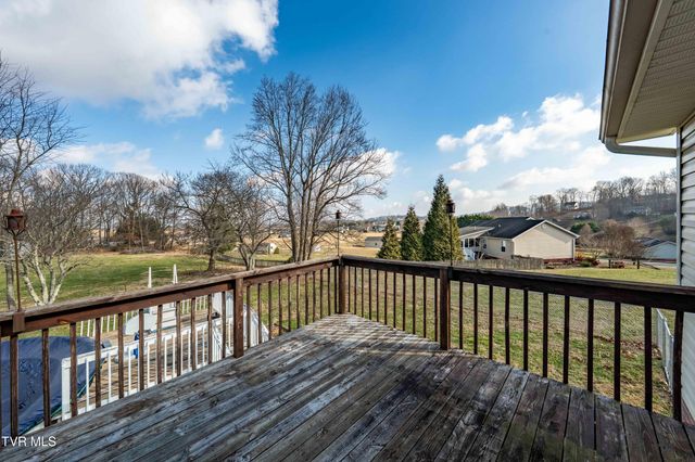 115 Maple Ridge Drive, Jonesborough, TN 37659
