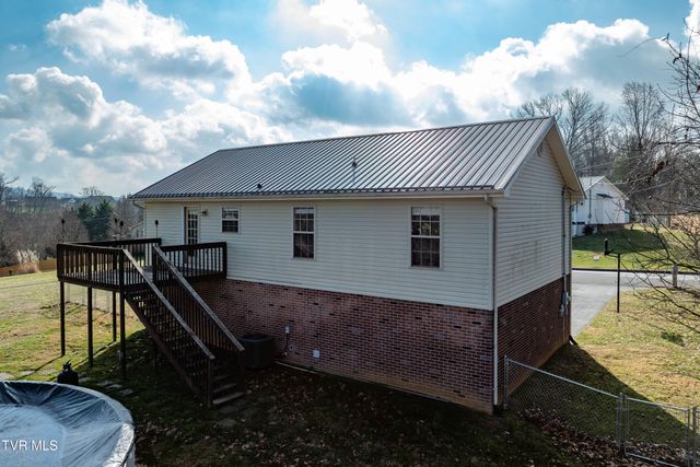 115 Maple Ridge Drive, Jonesborough, TN 37659