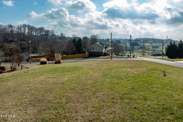 115 Maple Ridge Drive, Jonesborough, TN 37659