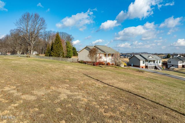 115 Maple Ridge Drive, Jonesborough, TN 37659