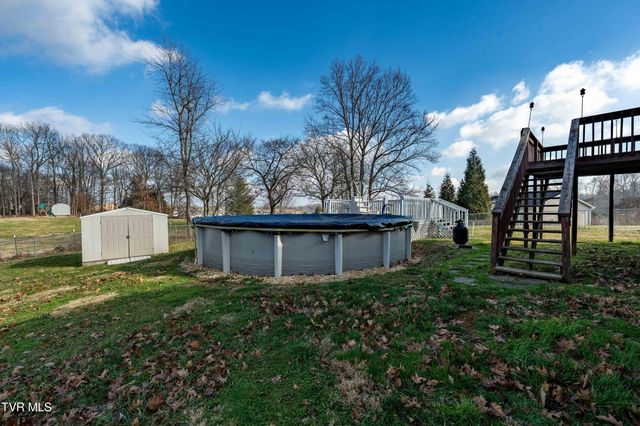 115 Maple Ridge Drive, Jonesborough, TN 37659