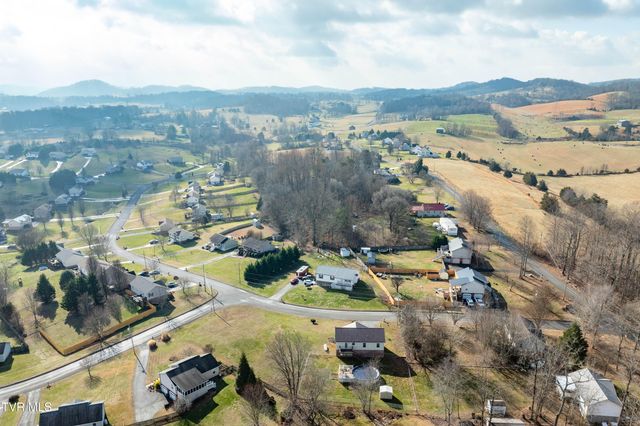 115 Maple Ridge Drive, Jonesborough, TN 37659