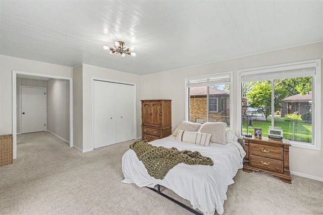 527 Fairfield Avenue, Grand Rapids, MI 49504