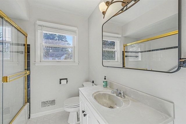 527 Fairfield Avenue, Grand Rapids, MI 49504