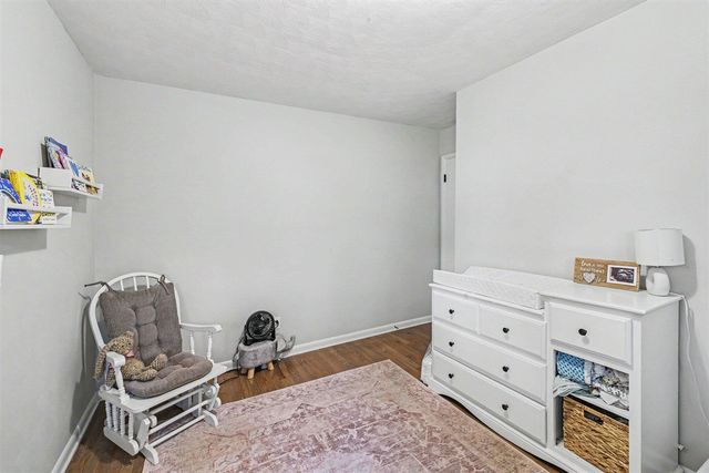 527 Fairfield Avenue, Grand Rapids, MI 49504