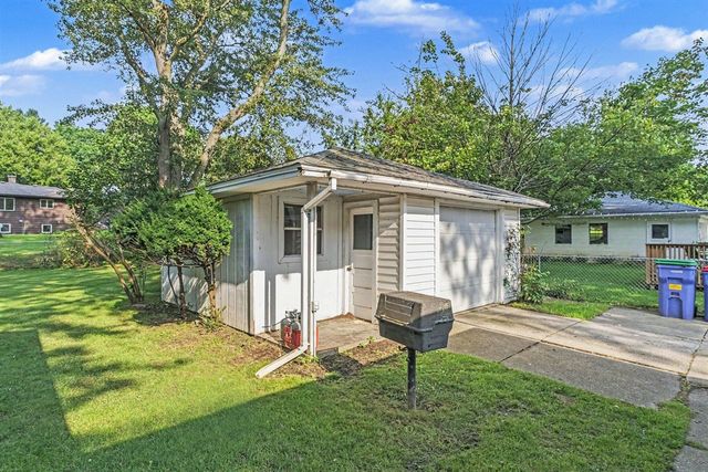 527 Fairfield Avenue, Grand Rapids, MI 49504