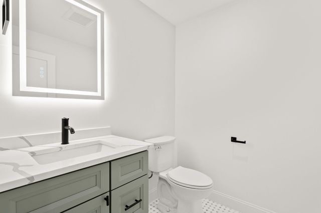 27 Shepard 1, Boston, MA 02135