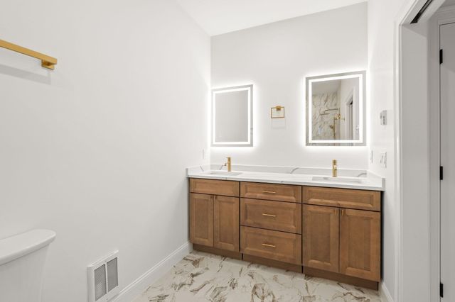 27 Shepard 1, Boston, MA 02135
