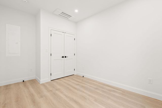 27 Shepard 1, Boston, MA 02135