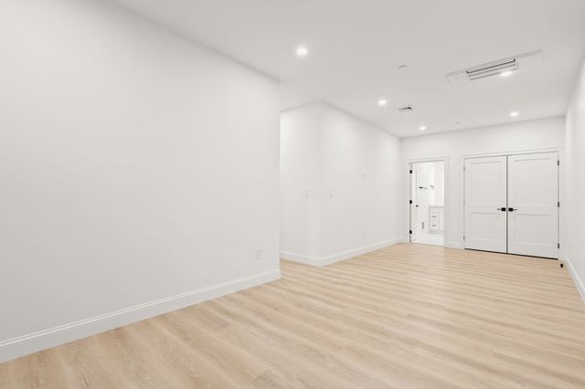 27 Shepard 1, Boston, MA 02135
