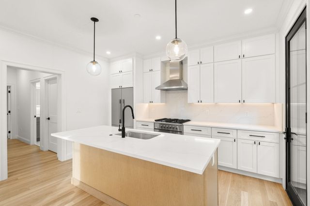 27 Shepard 1, Boston, MA 02135