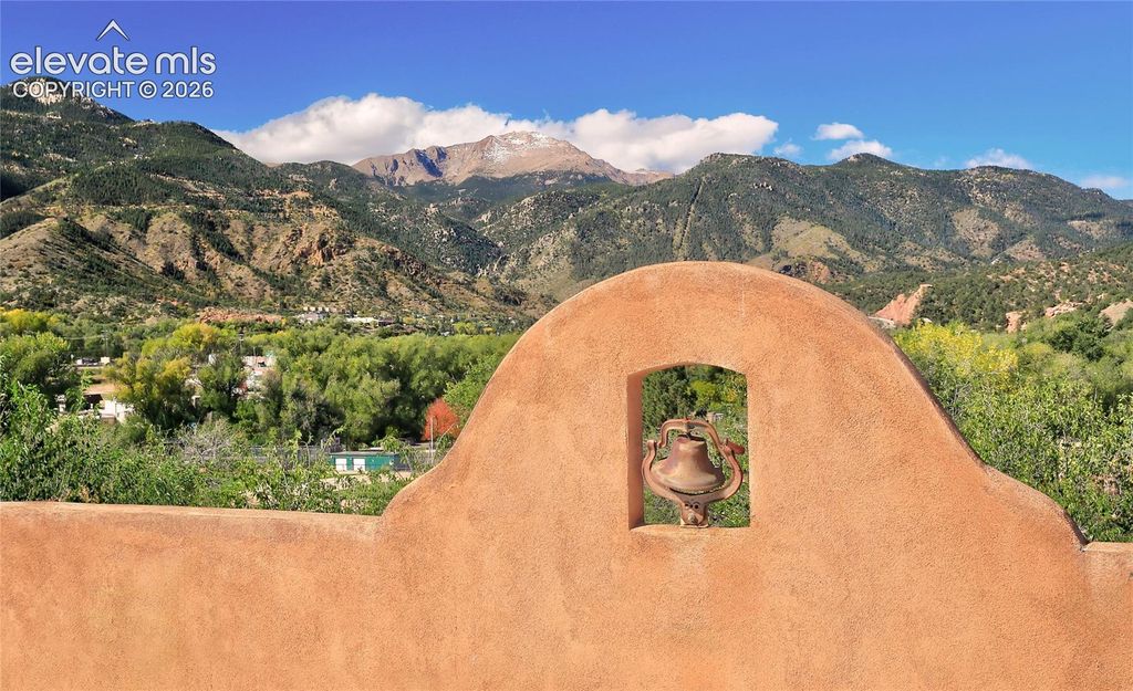 15 Via Maria Theresia NA, Manitou Springs, CO 80829 — photo 2