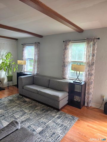 21 Ruby Street, New Haven, CT 06515