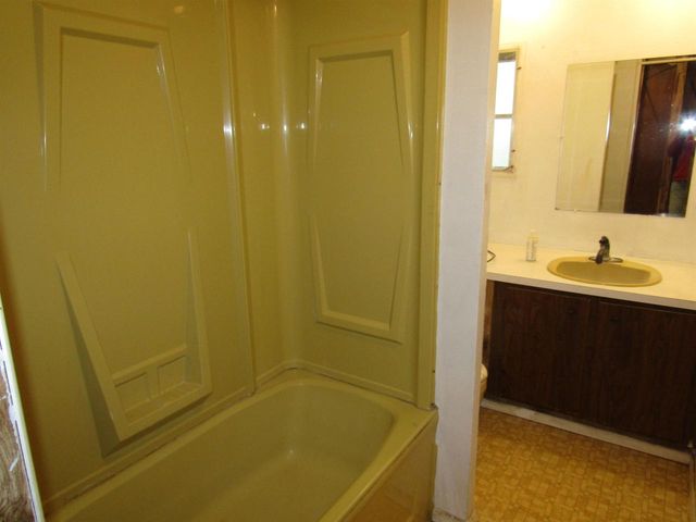 90 Falling Creek Circle #90, Janesville, WI 53548