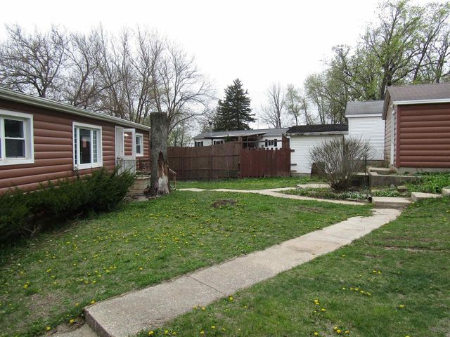 90 Falling Creek Circle #90, Janesville, WI 53548