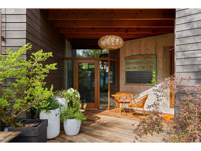 36435 Se GORDON CREEK Rd, Corbett, OR 97019