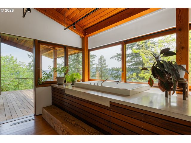 36435 Se GORDON CREEK Rd, Corbett, OR 97019