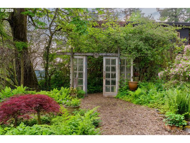 36435 Se GORDON CREEK Rd, Corbett, OR 97019