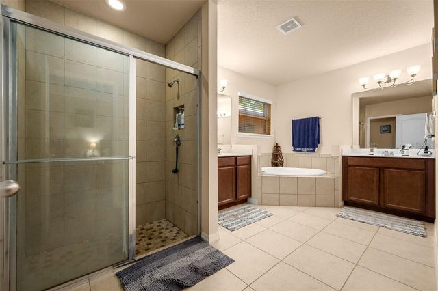 5128 GRASSY KNOLL DRIVE, Tavares, FL 32778