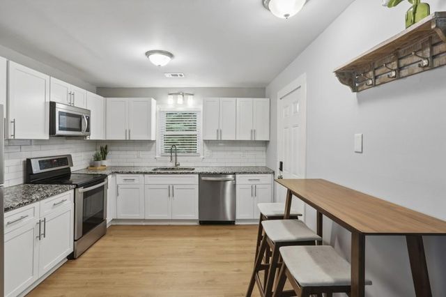2891 White Oak Drive, Decatur, GA 30032